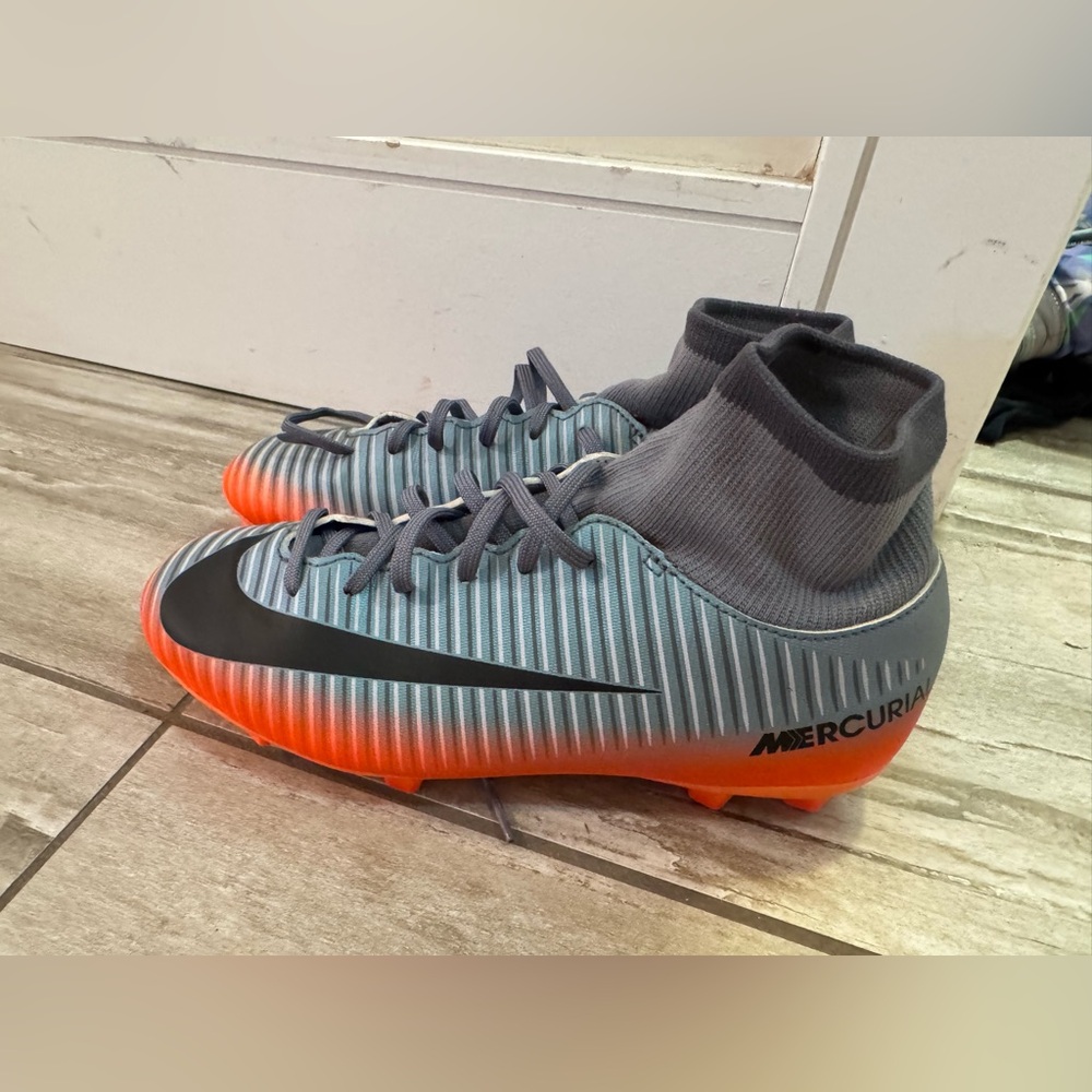 Junior Mercurial Superfly V Cr7 Football Boots